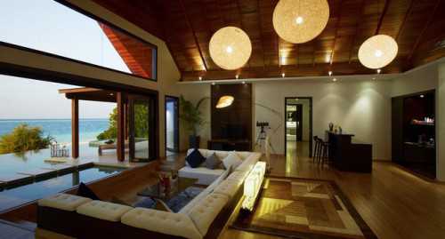 бернский зенненхунд: характеристика породы, ее описание и фото, продолжительность жизни пастушьей овчарки, чем кормить